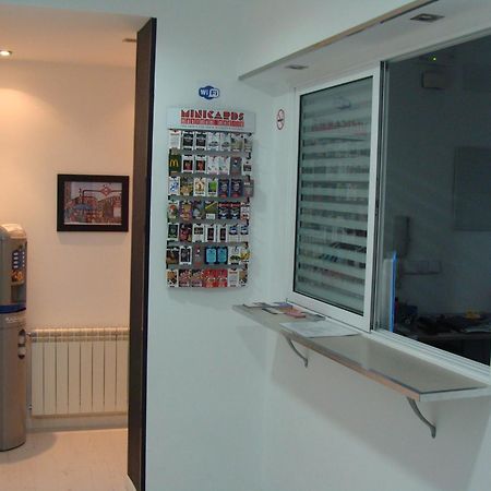 Hostal Jq Madrid 1 Exterior foto