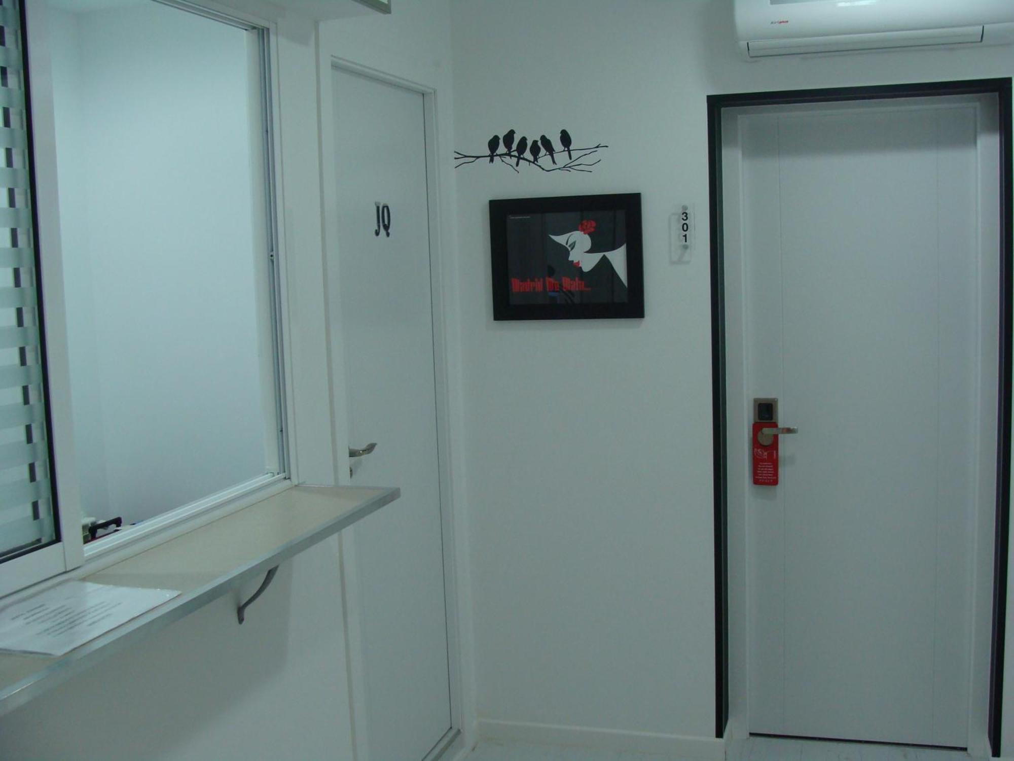 Hostal Jq Madrid 1 Exterior foto